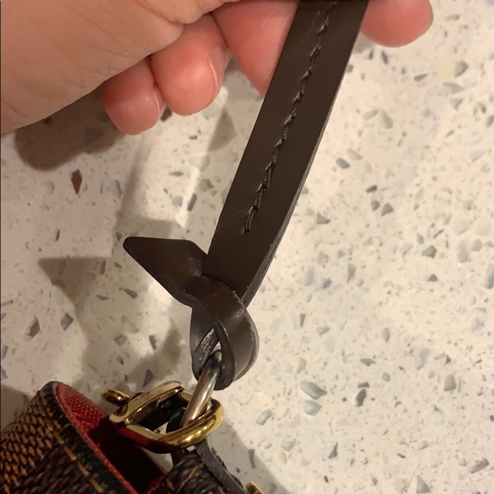 Louis Vuitton favorite PM. Discontinued in store - Picture 7 of 8